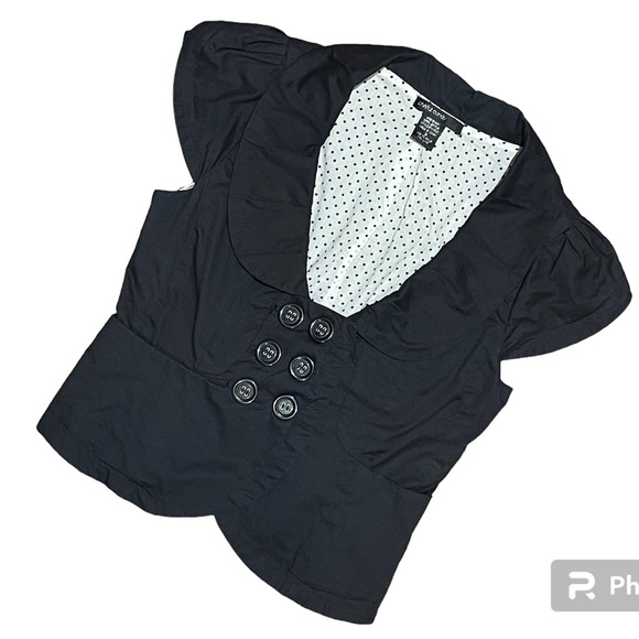 Black Structured Vest - Picture 1 of 6